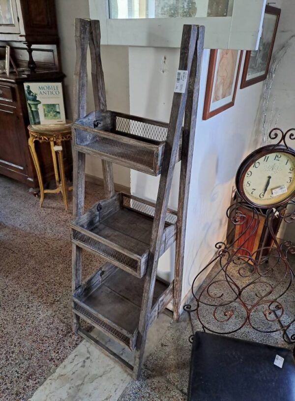 Scaffale